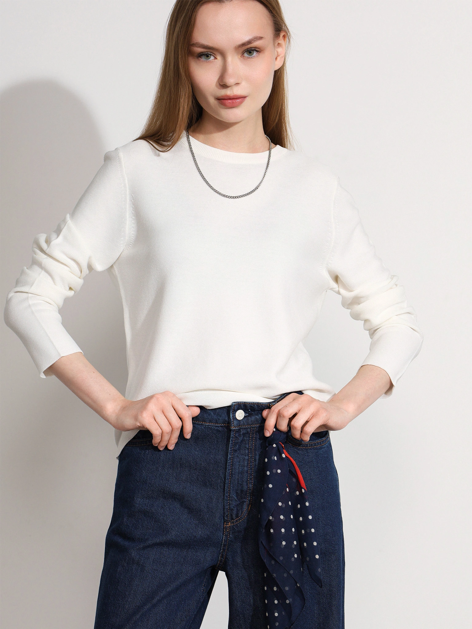 Пуловер белого цвета из хлопка